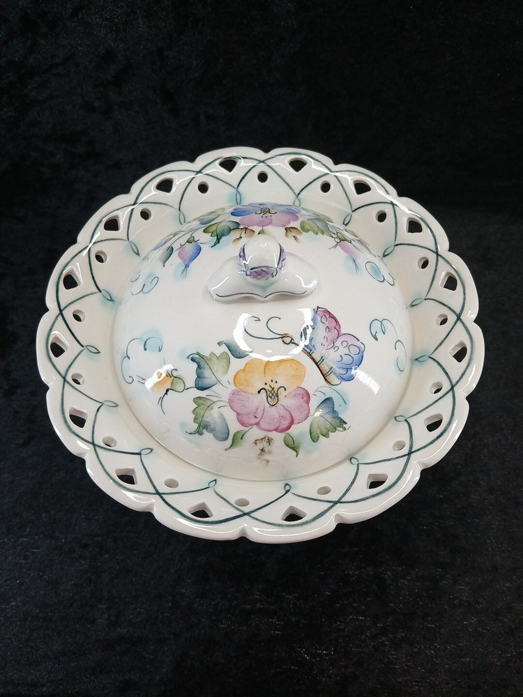 Caxap Covered Candy Dish Ritclated Edge