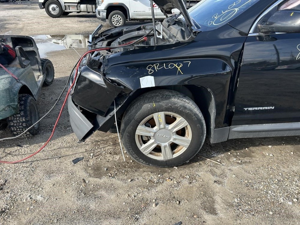 TERRAIN 2016 Antenna 104944253
