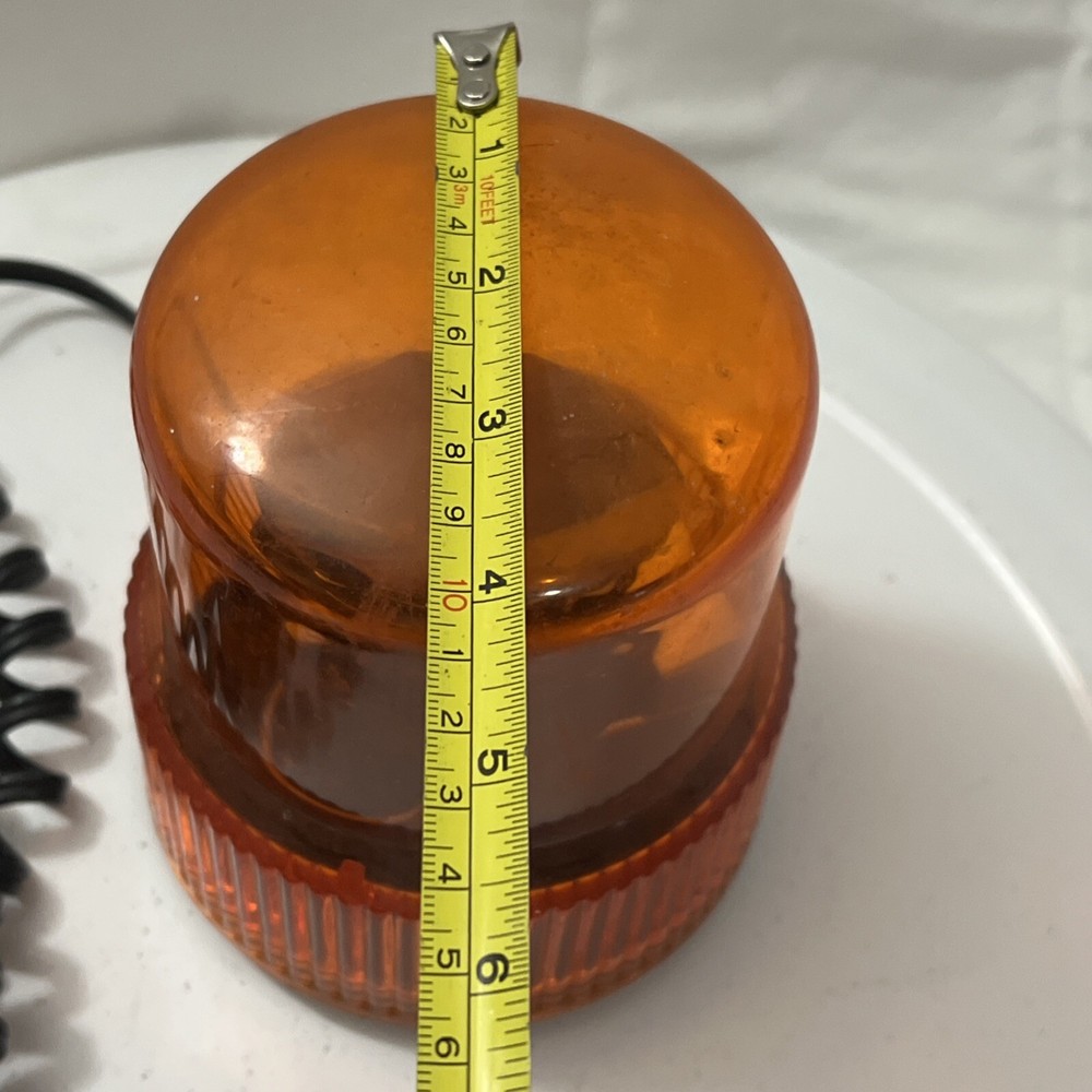 Rotating Beacon Light, Yellow Globe, 12 Volt, Lighter Plug & Cord, Magnet Base.