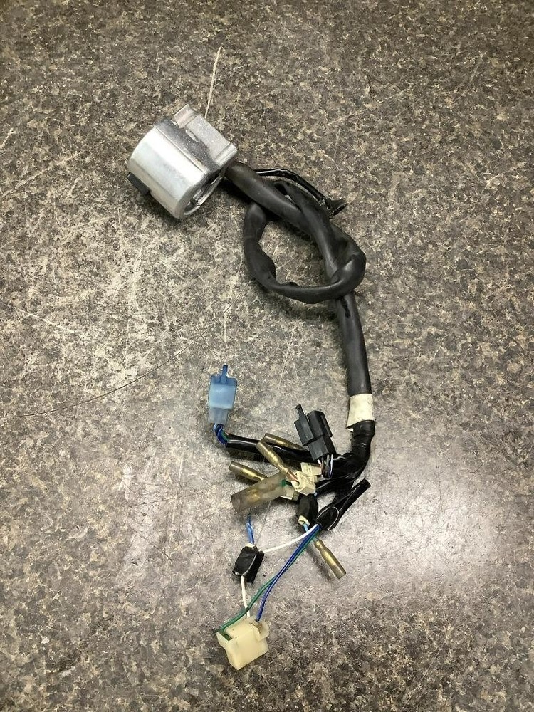 05 Honda VTX1300 VTX 1300 Left Blinker Switch Control 106H