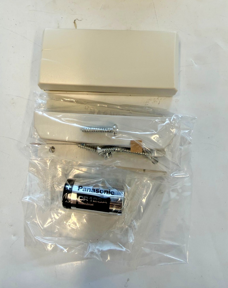 Bosch SEC-3402-304 Security Escort Point Tracking Transmitter