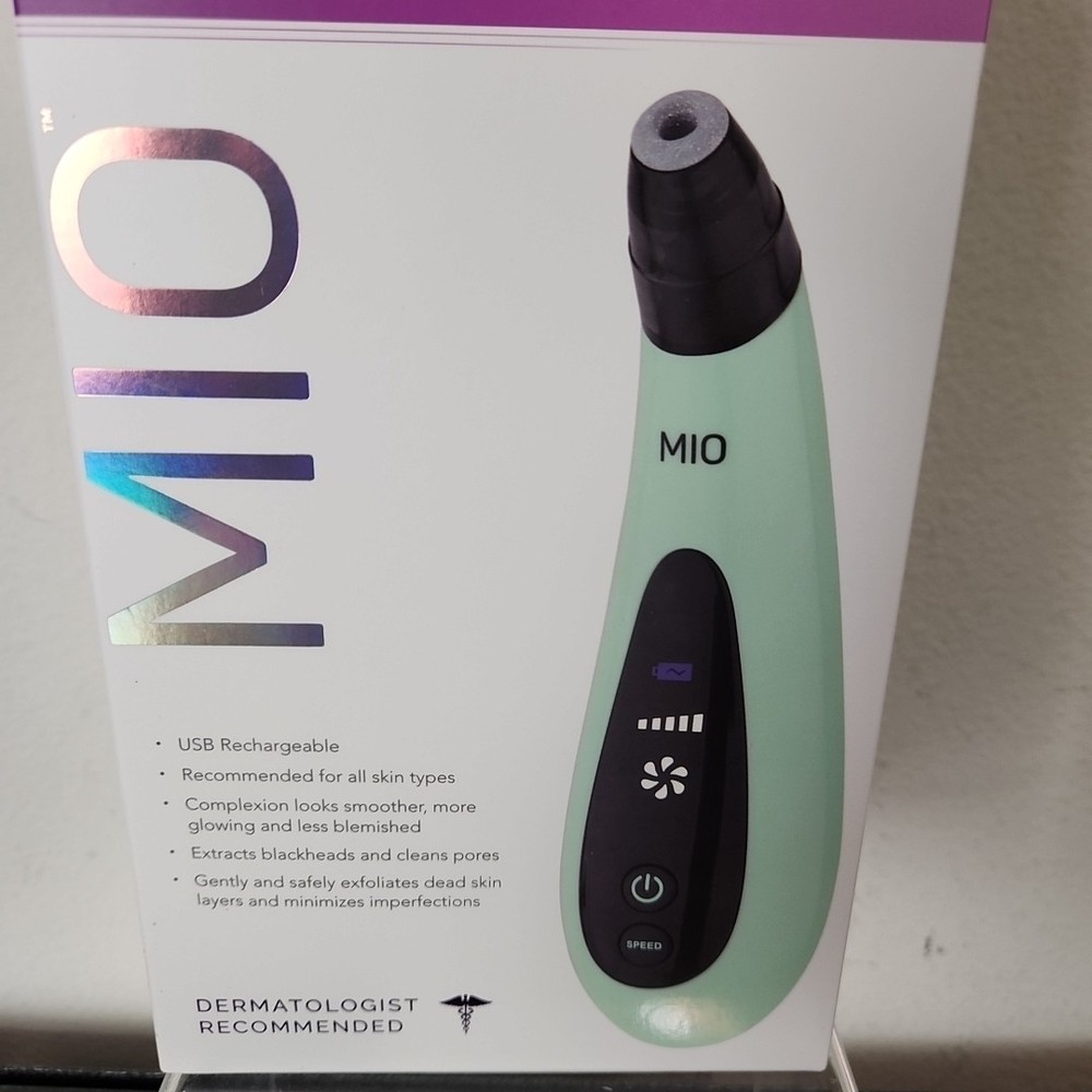 Spa Sciences MIO Microdermabrasion and Pore Extraction - Mint Green