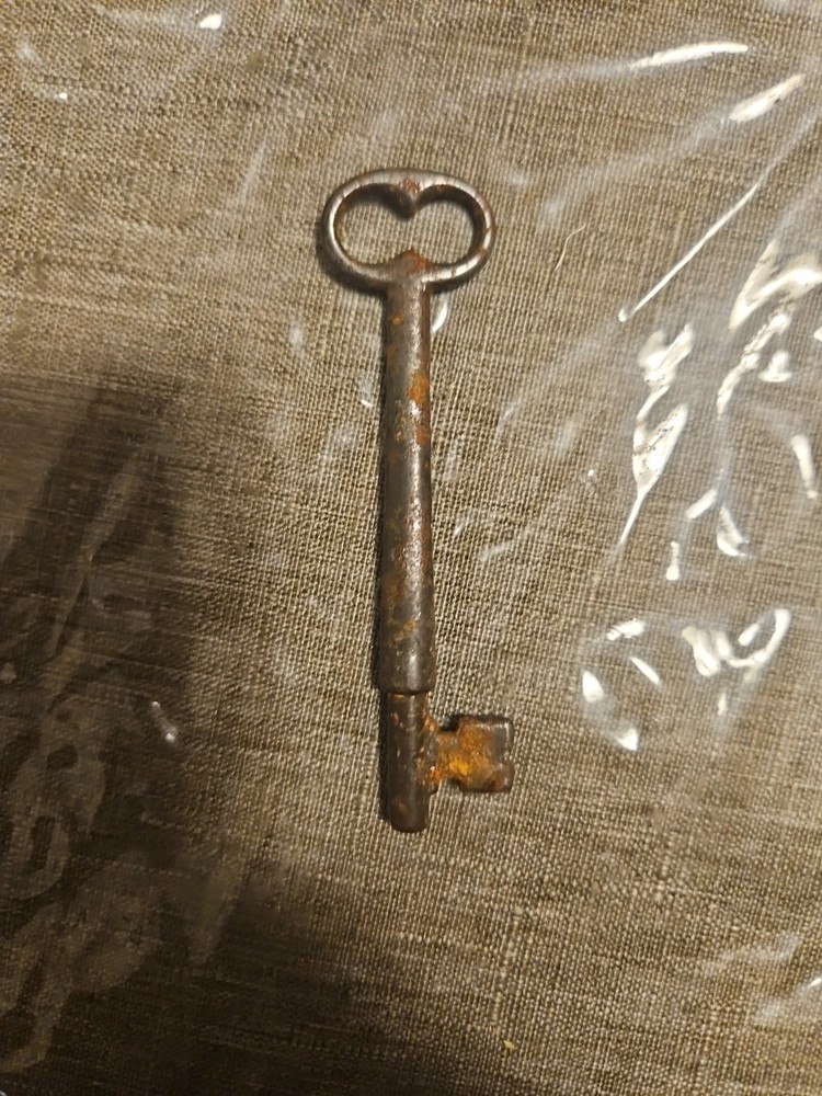 Authentic Antique Rusty Steel Skeleton Key Solid Barrel Collectible Rustic Decor