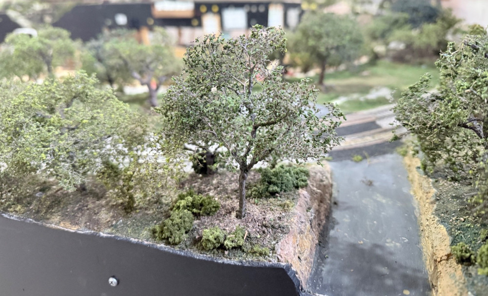 Five Model Railroad Scenery Diorama & Foreground Quality Trees