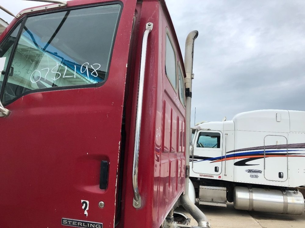 Sterling L8513 41(in) Grab Handle, Cab Entry (Rear) - Used