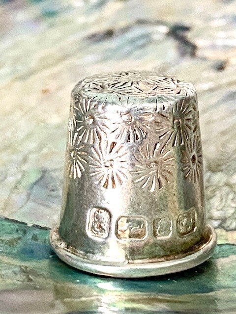 Silver Thimble Hallmarked with Beautiful Design
