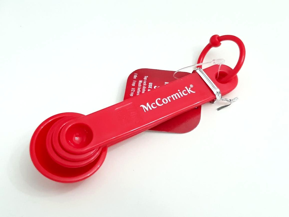 NEW McCormick MEASURING SPOONS 4 PC SET Red