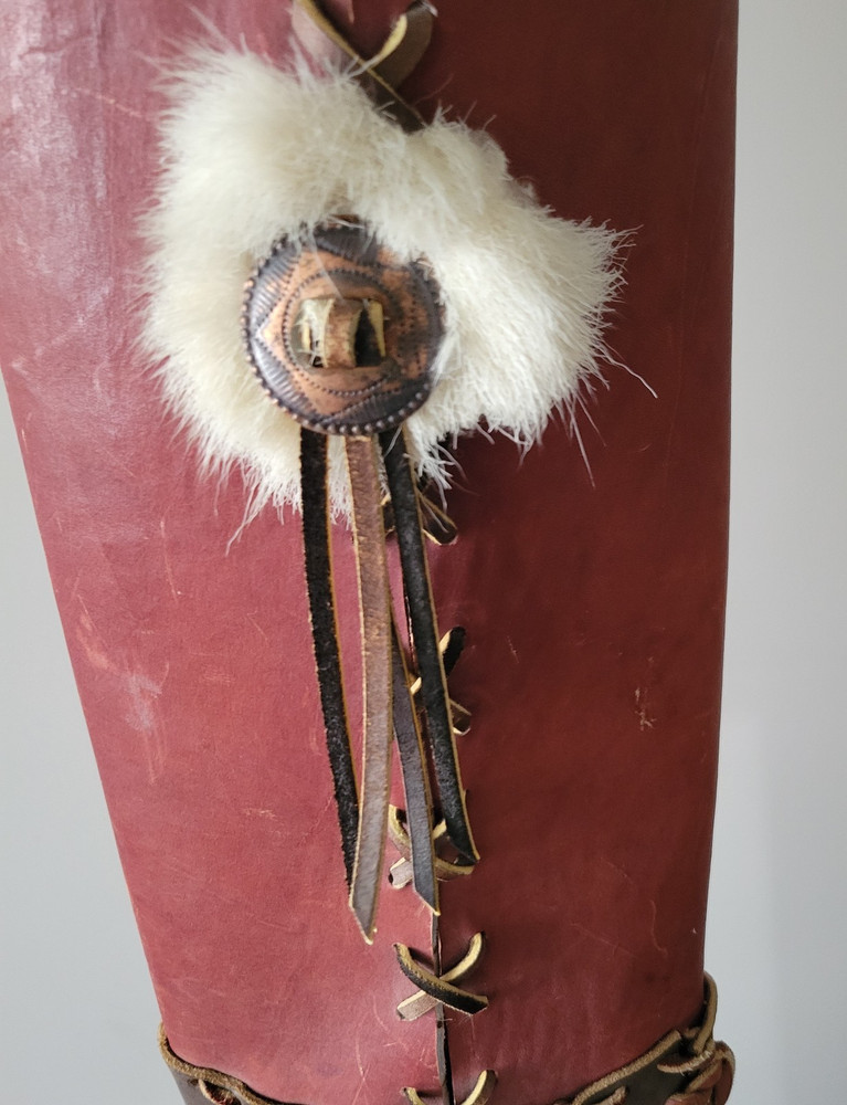 CUSTOM TRADITIONAL ARCHERY LEATHER BACK QUIVER