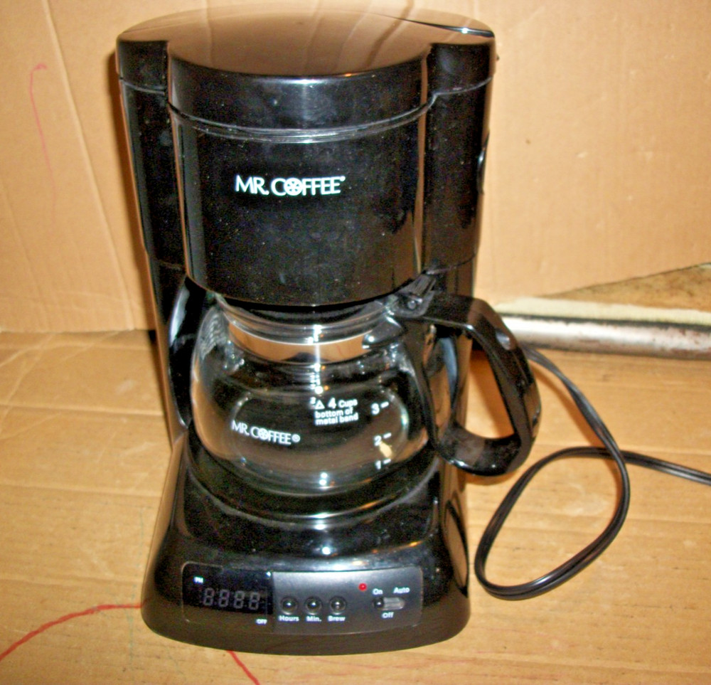 Mr Coffee/Sunbeam Programmable 4 Cup Drip Coffee Maker Brewer Model #NLX5 Black