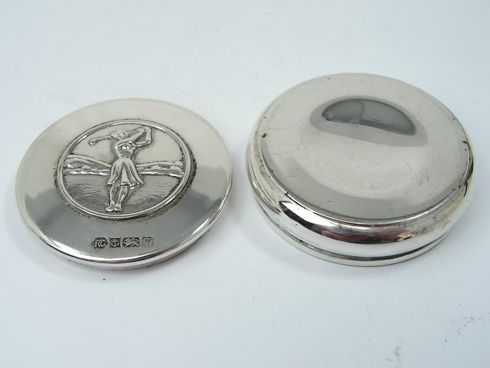 GOLFING INTEREST SOLID STERLING SILVER SNUFF, PILL BOX CARRS OF SHEFFIELD 1993