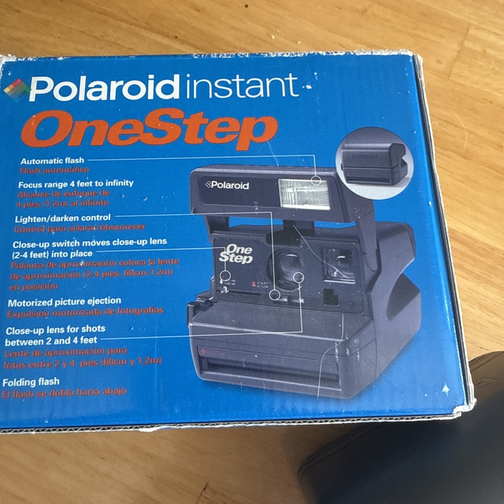 Polaroid One Step 600 Instant Film Camera w/ Box
