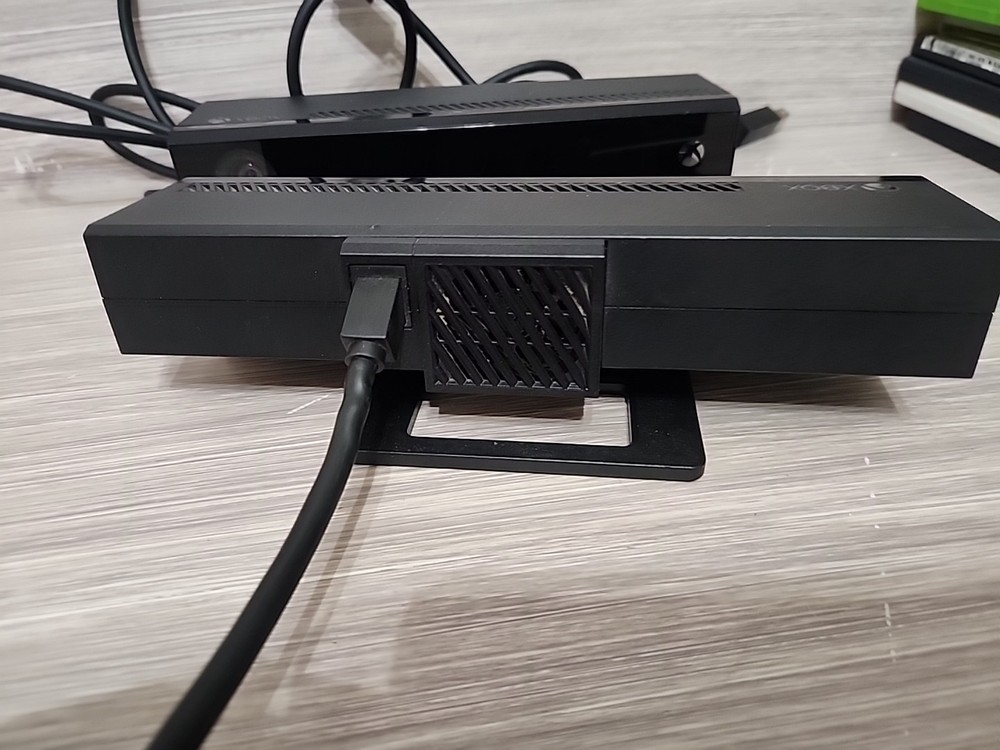 Microsoft Xbox One Kinect Sensor - Black Model 1520 *1 Sensor Only*