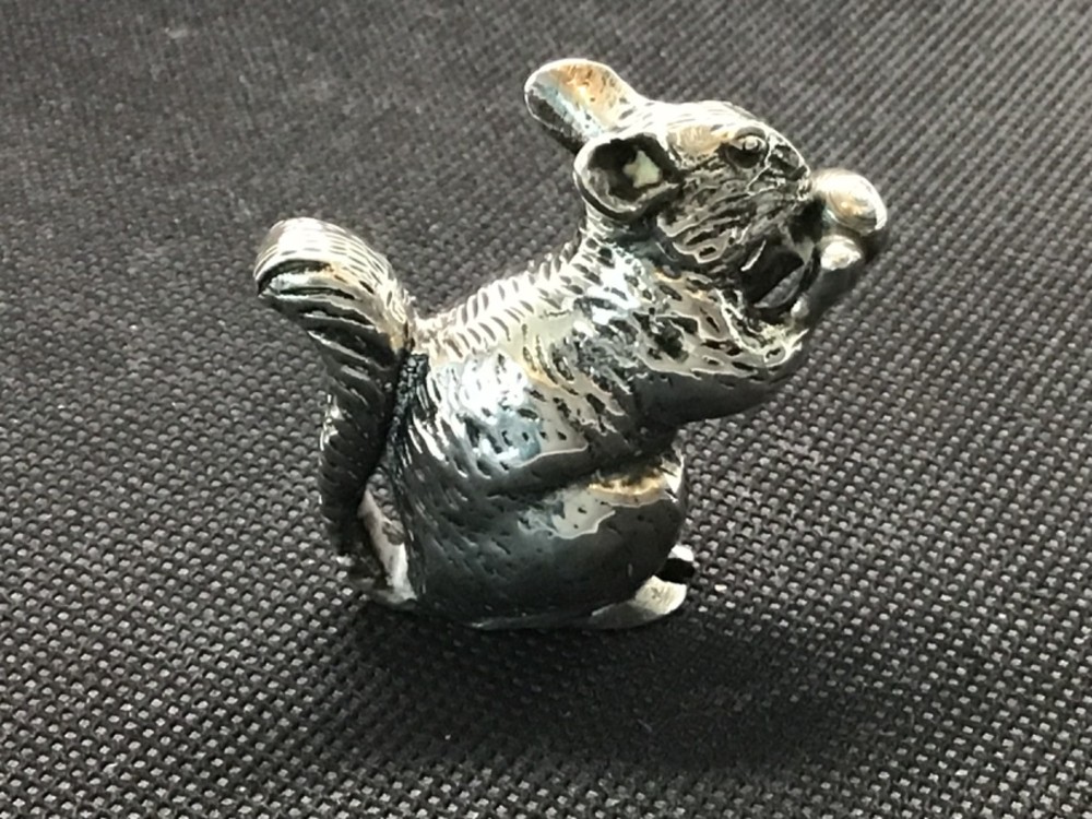 solid silver Squirrel figurine 57grams