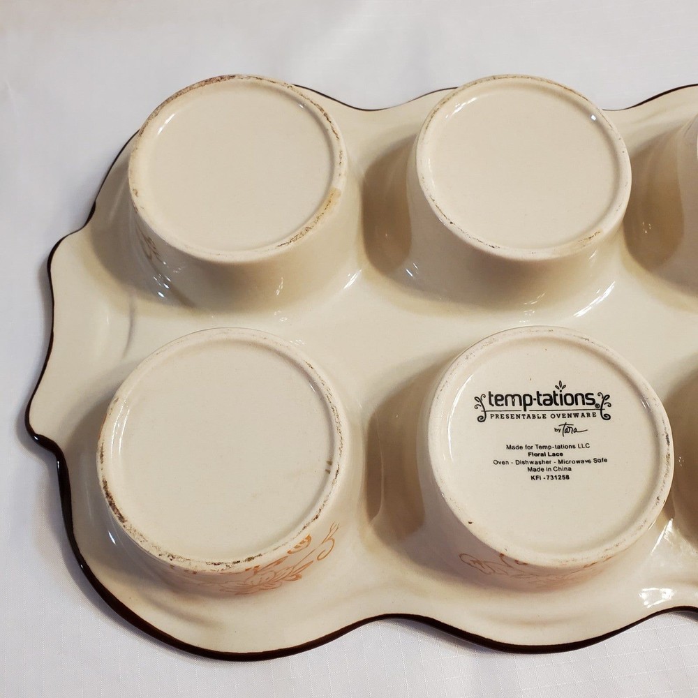 Temptations Bakeware & Rack 6 Muffin Pan ½ Cup Each Orange & Brown