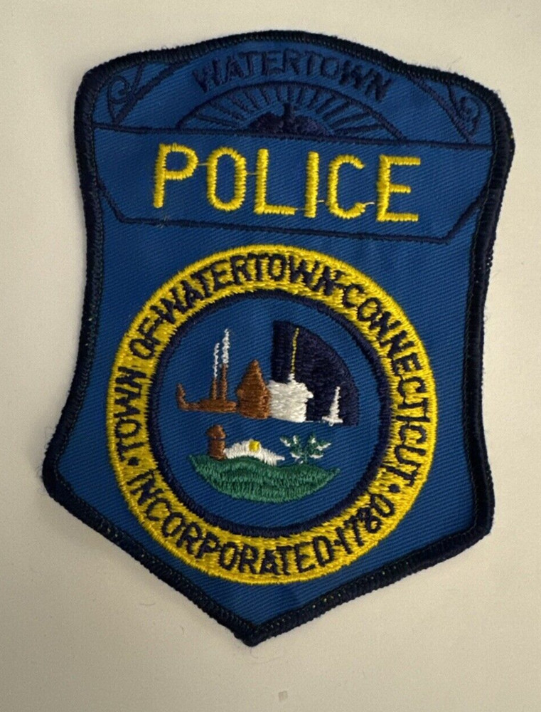WATERTOWN, CONNECTICUT POLICE SHOULDER PATCH CT