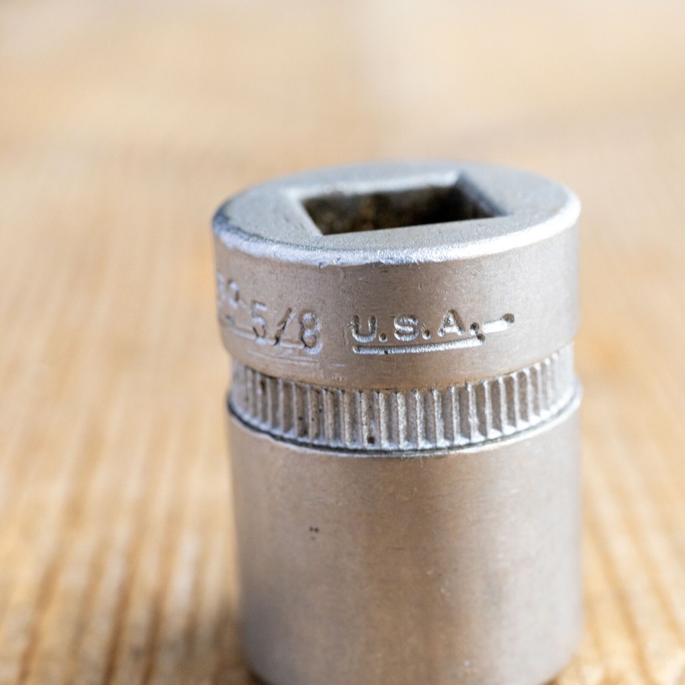 Indestro Super 2720 5/8 Socket. 3/8" Dr. USA
