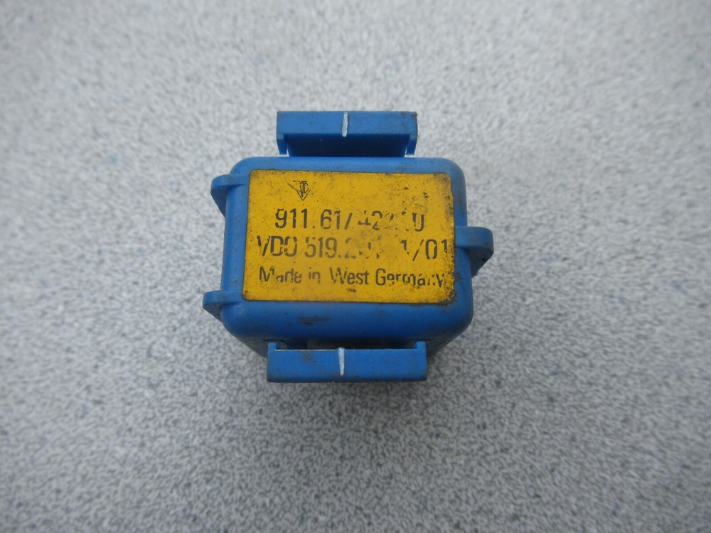 Porsche 911 Cruise Control Module Coding Plug   911 617 427 00    C#C19