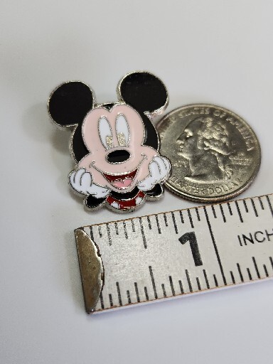 Mickey Mouse Hand On Chin Disney Trading Pin