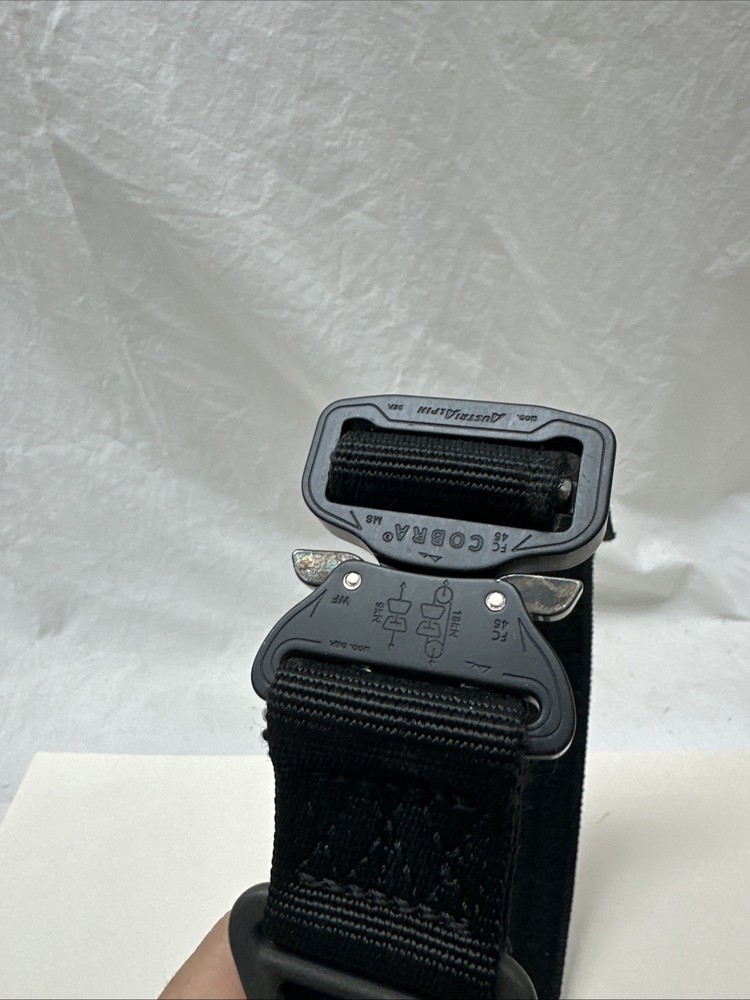 Eagle Industries Operator Gun Belt Cobra Buckle V-Ring Black Medium