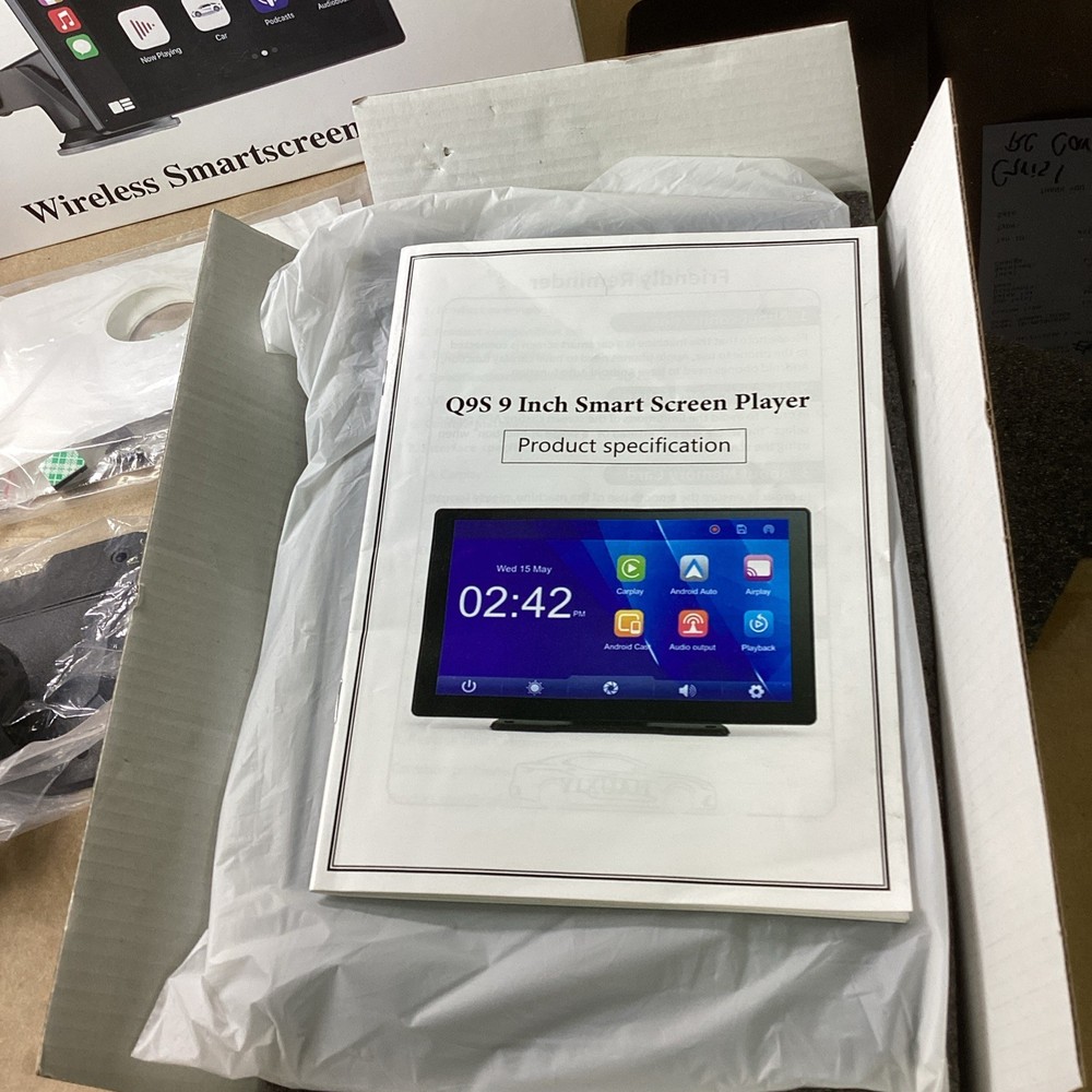 Q9S Wireless 9” Smartscreen Stereo CarPlay Android Auto Bluetooth Car Display