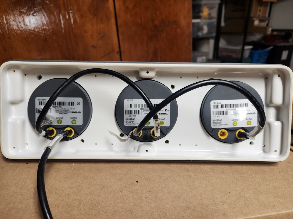 Simrad IS20 Sail Pack Wind/Combi Depth & Speed, with Graphic Display & NavPod