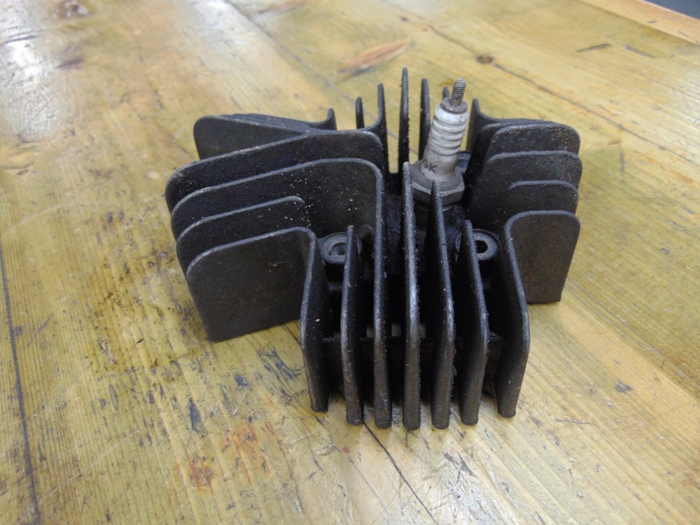 SUZUKI FR50 CYLINDER HEAD