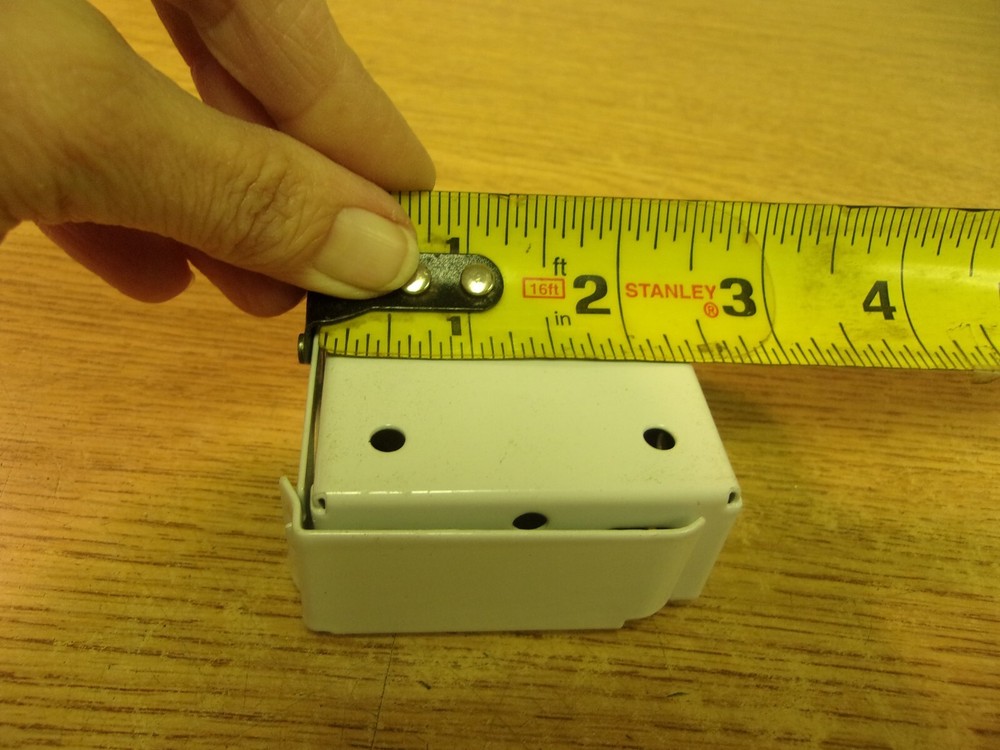 Low profile horizontal mounting bracket, white BKT-A7