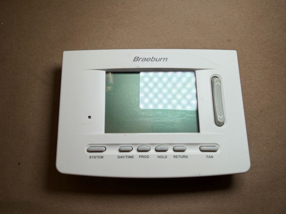 Braeburn 5220 Universal Programmable Thermostat