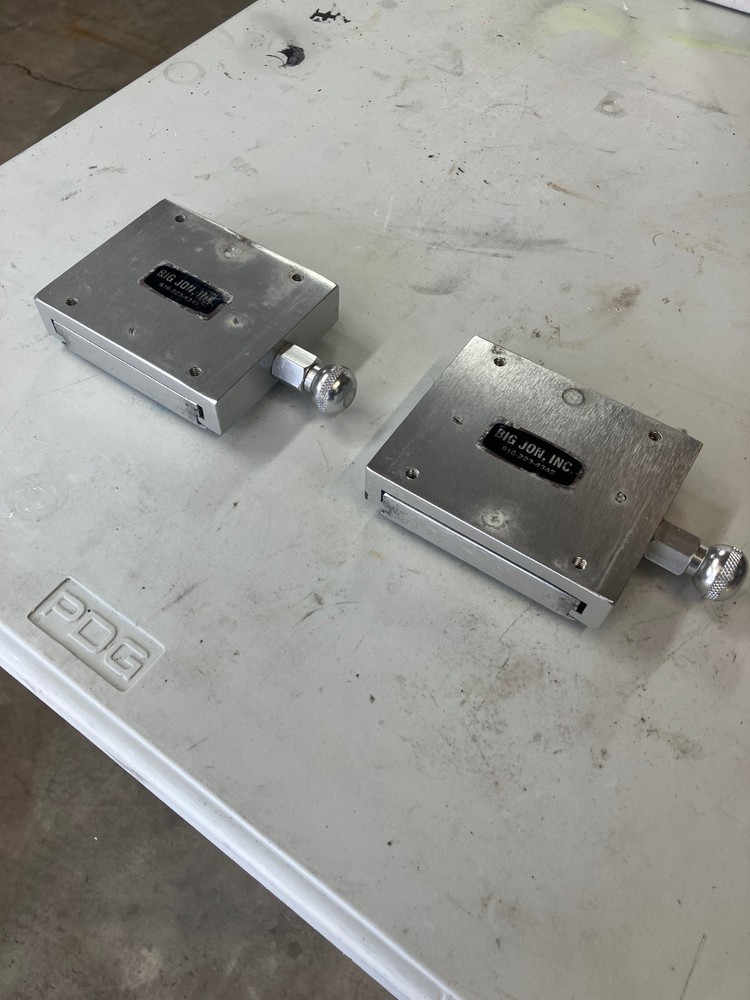 Quantity 2 Big Jon quick slide mounting bases Silver