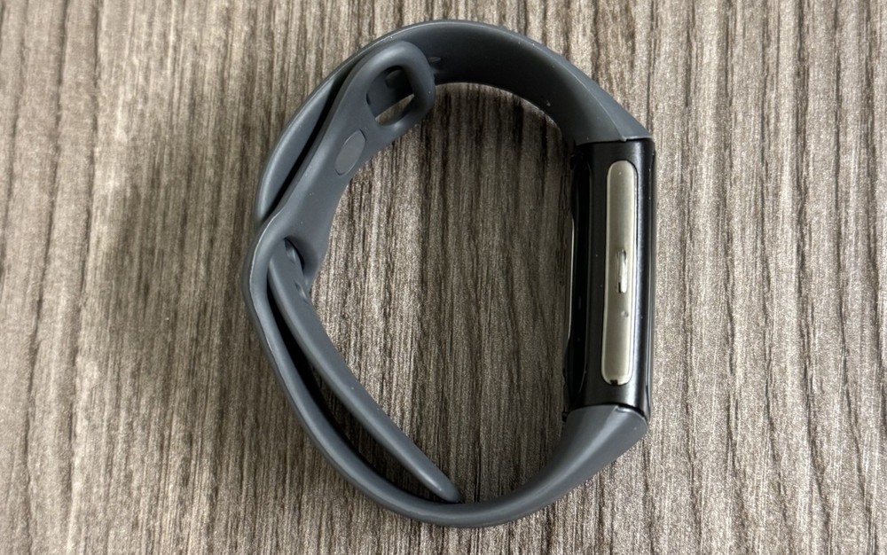 Fitbit Charge 6 Fitness Tracker Black