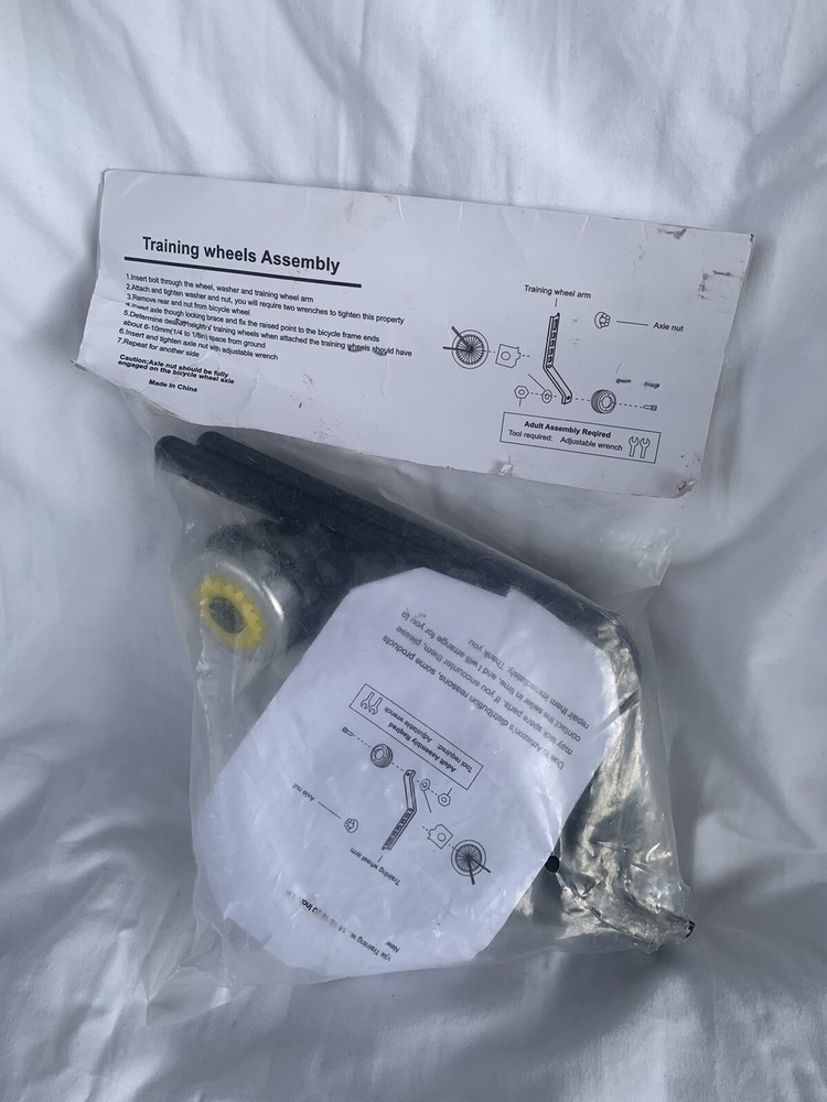 YJIA Bicycle Riding Flash Silent Training Wheels White