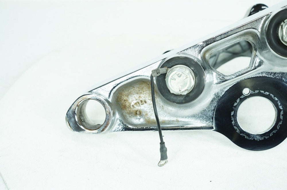 2007 Harley Softail FXSTC Custom OEM Front Fork Upper Triple Tree Clamps Risers