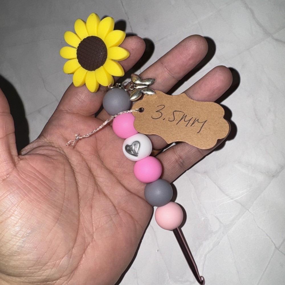 Sun Flower Crochet Hook Size 3.5mm