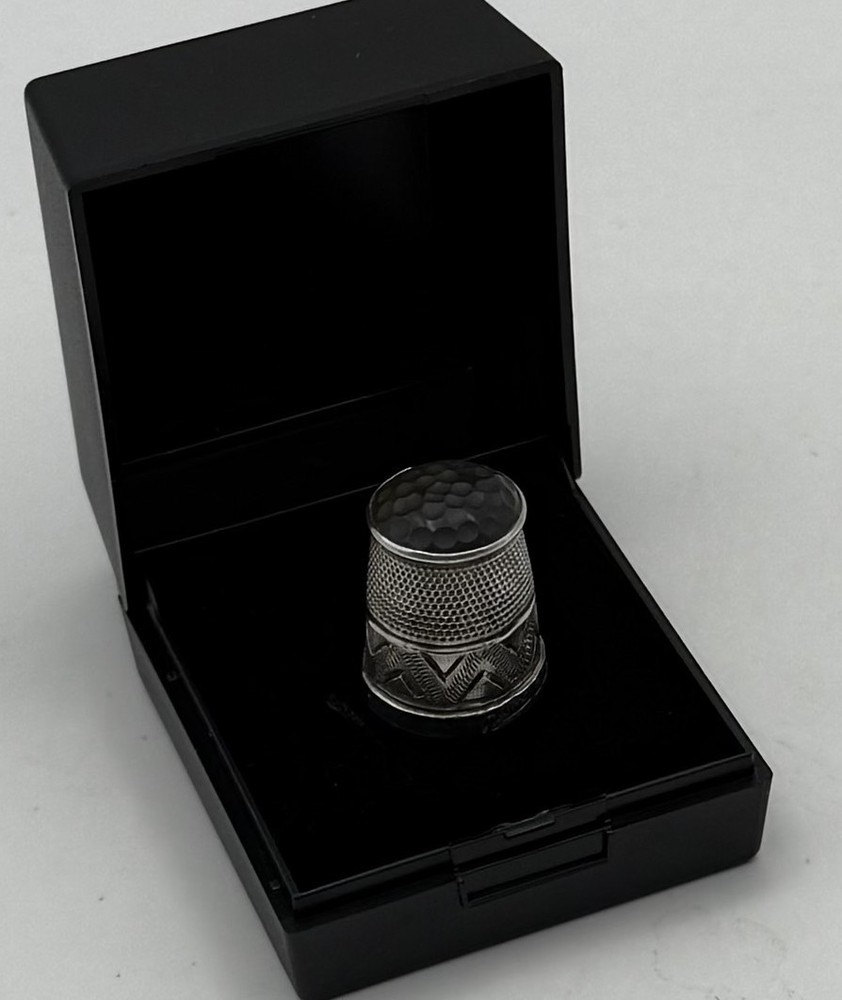 Vintage Sterling Silver Thimble Hallmarked Boxed