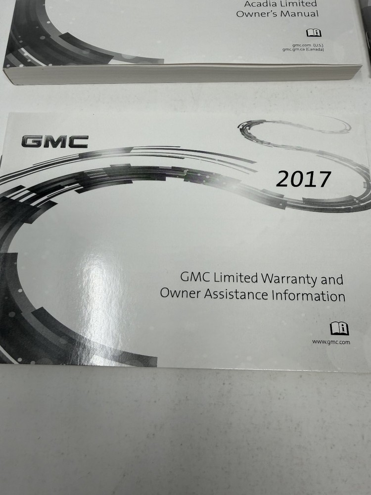 2017 GMC Acadia Owners Manual OEM Set