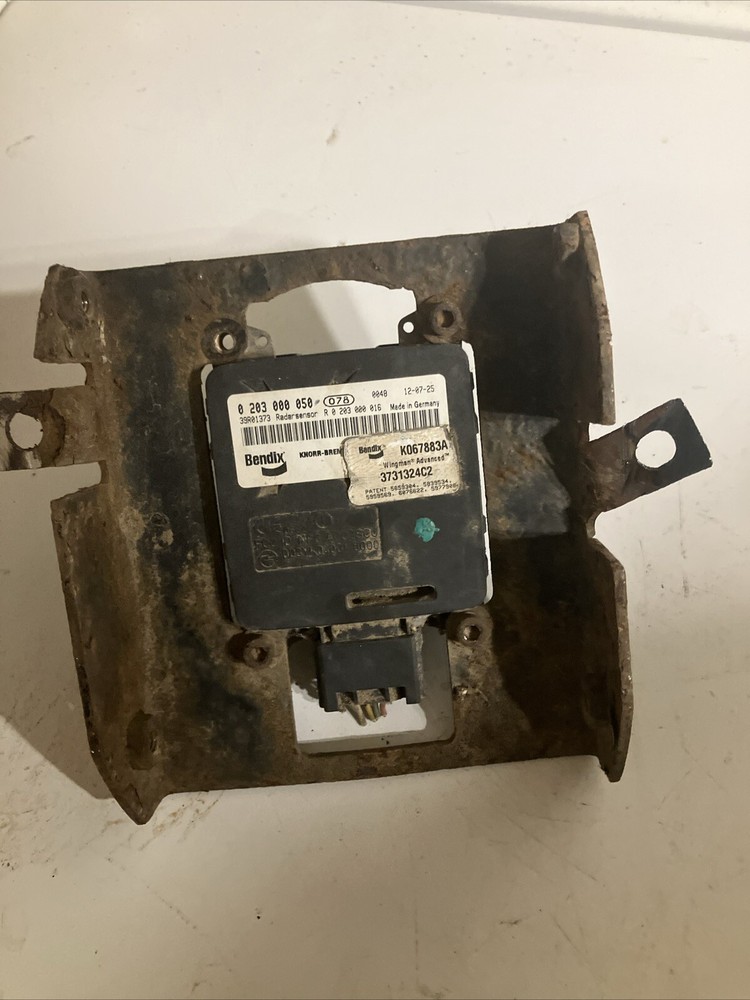 Safety/Warning: BENDIX WINGMAN SENSOR AND RADAR - Used