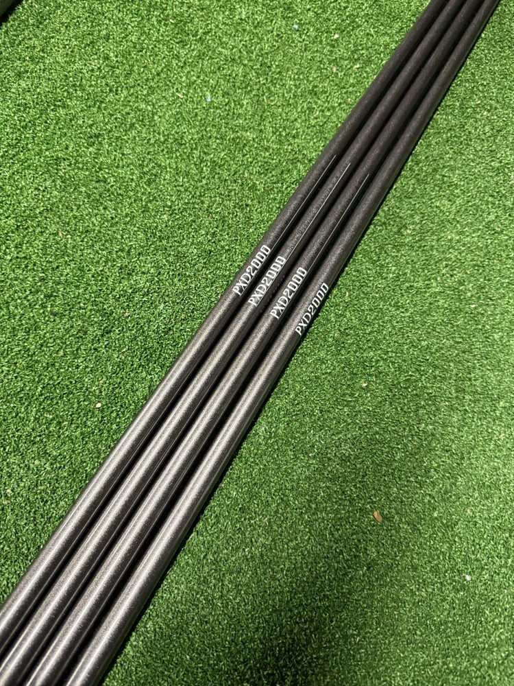 4 x PXD 2000 Silver  R Flex Graphite Iron Shaft  .370 Tip