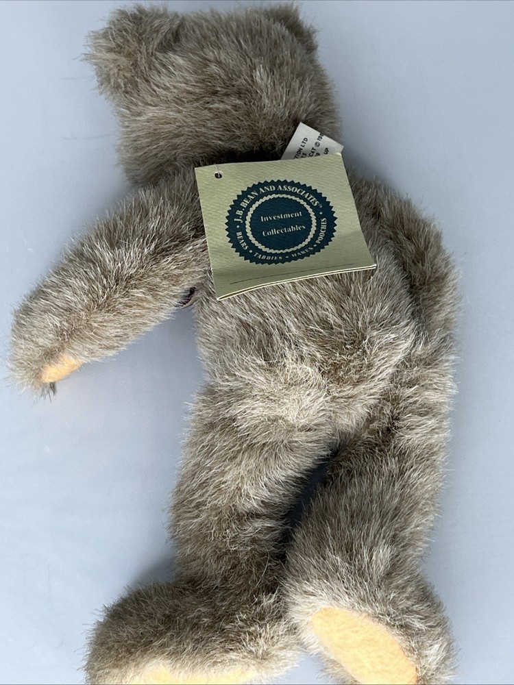 Vintage Boyd Collection Bear 10” NWT