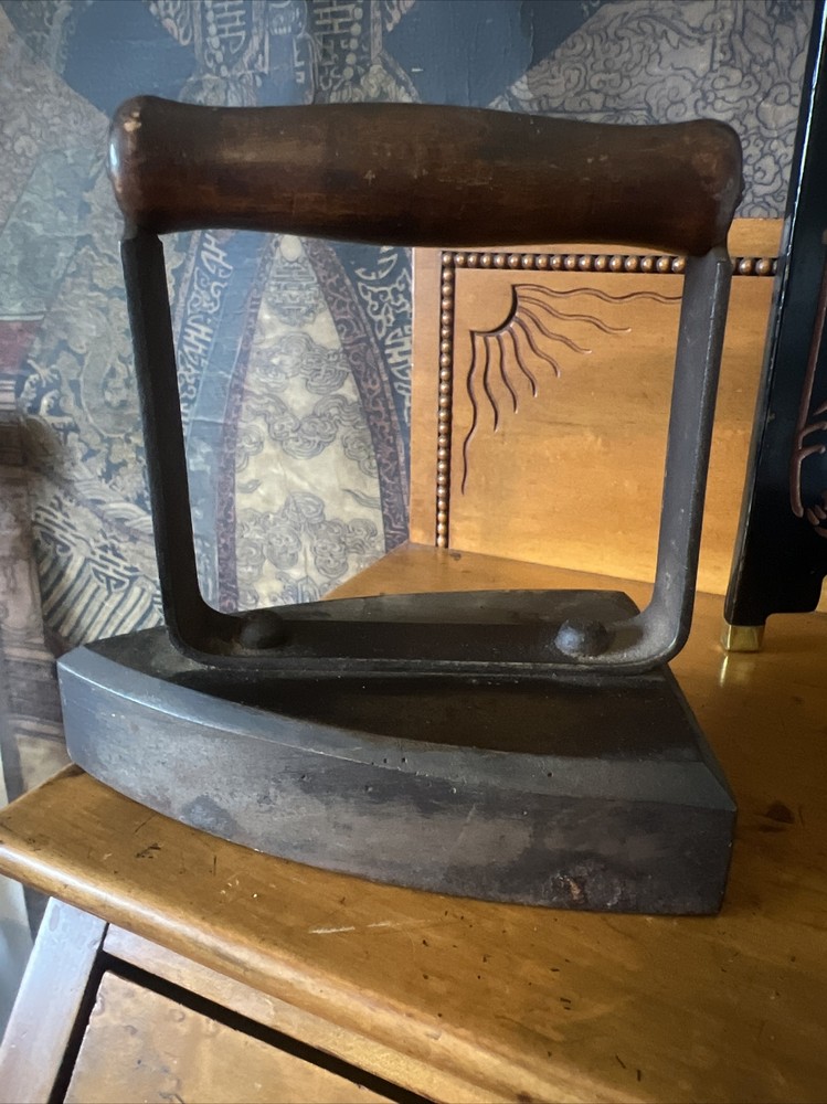 Antique flat sad iron cast iron ironing primitive Swedish Maker signed. #4