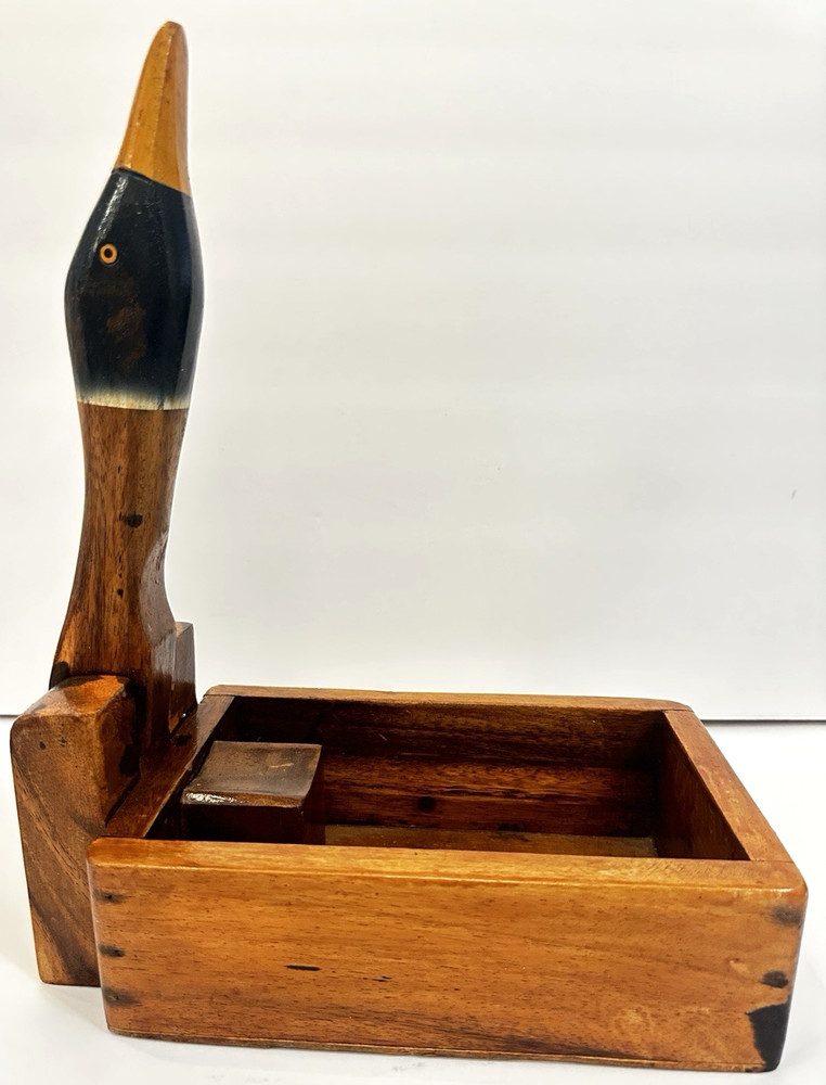 VINTAGE WOODEN DUCK NUT CRACKER HEAD BOX