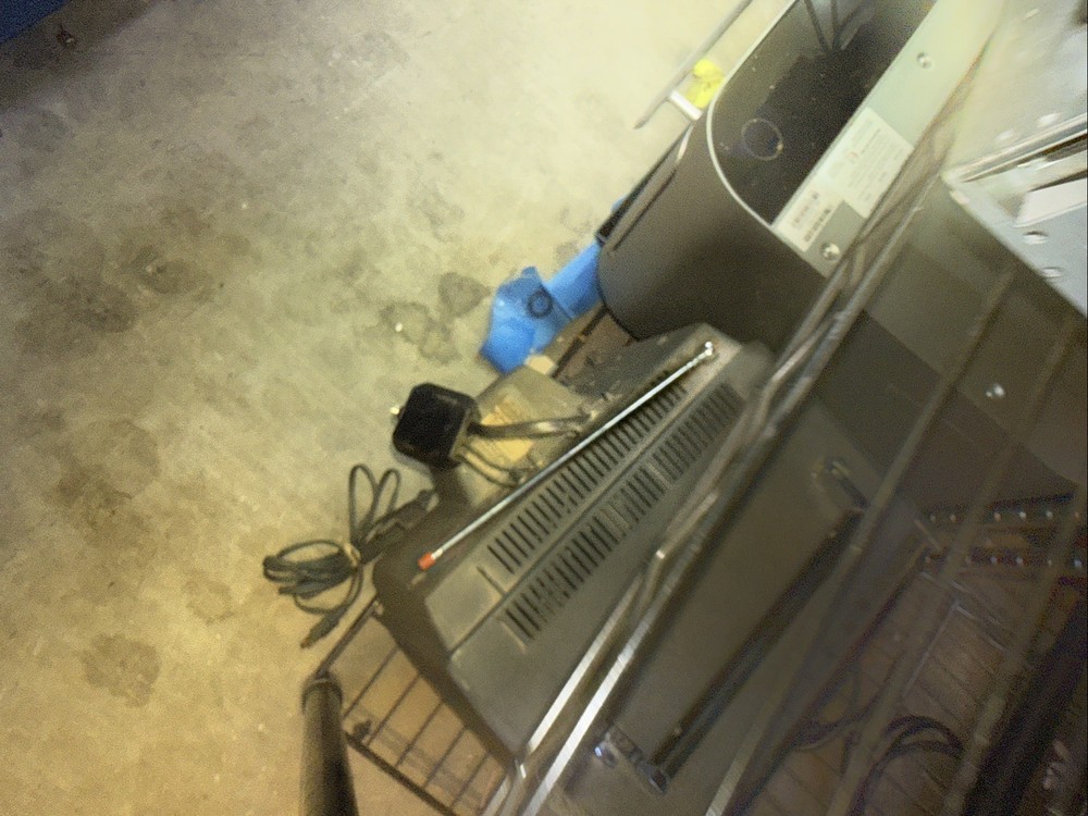Vintage Compaq ProLinea 4/33S Desktop Computer - Powers-On - Needs Repair