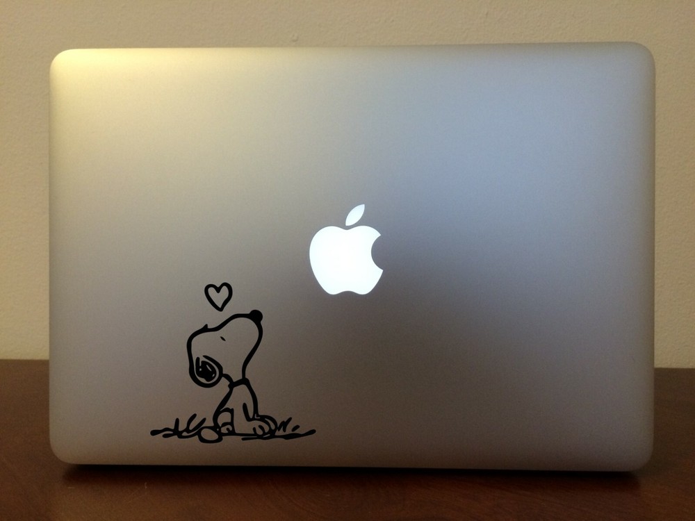 Snoopy - Computer Decal Bumper Window Sticker Charlie Brown Peanuts Comic Charac