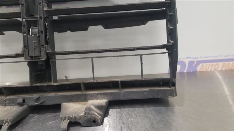 14 DODGE RAM 1500 AIR SHUTTER 3.0L