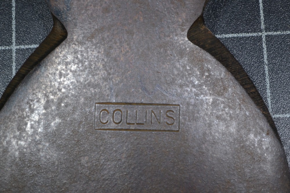 COLLINS - HATCHET - ORIGINAL MARKED HANDLE