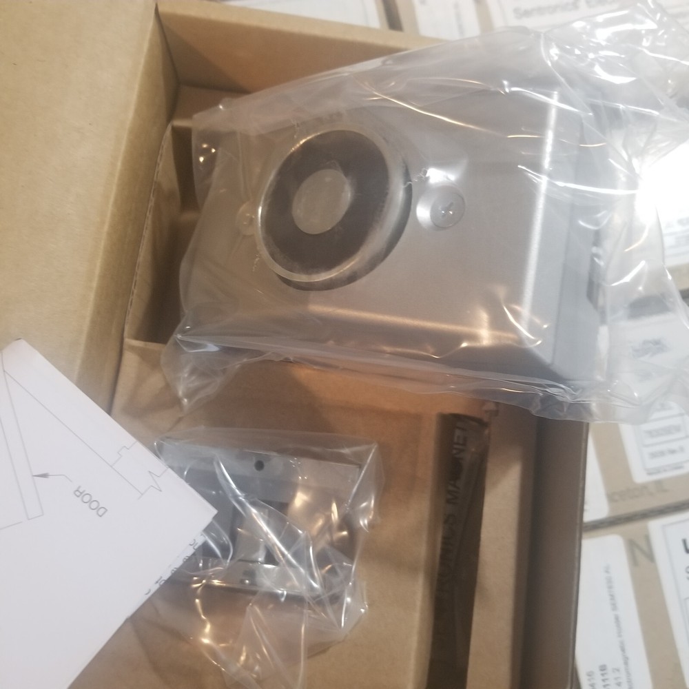 LCN 7830SEM MAG HOLDER SURFACE MOUNT NIB