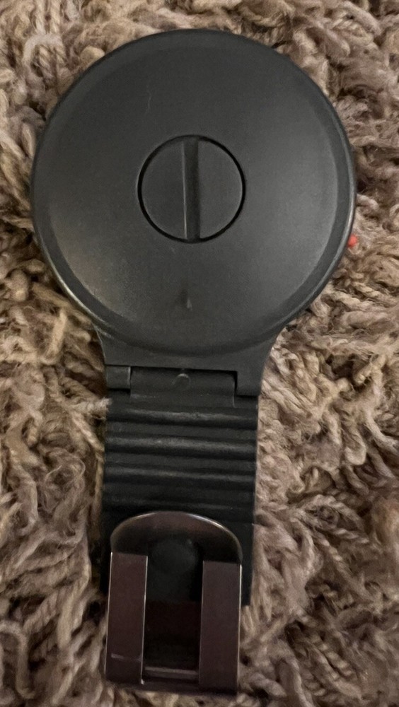 BROOKSTONE- NIGHTWALKER ANALOG PEDOMETER