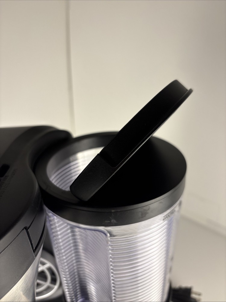 Ninja CF080-69 Coffee Maker Bar Brewer Automatic Programmable Powers On