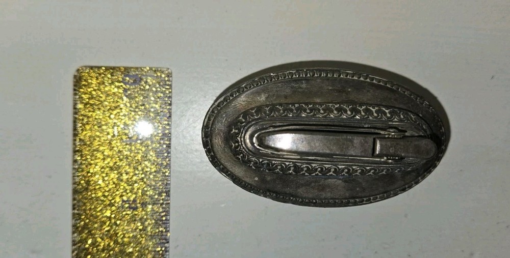 Vintage Ronson "Queen Anne" Fluid Lighter Silver Tabletop