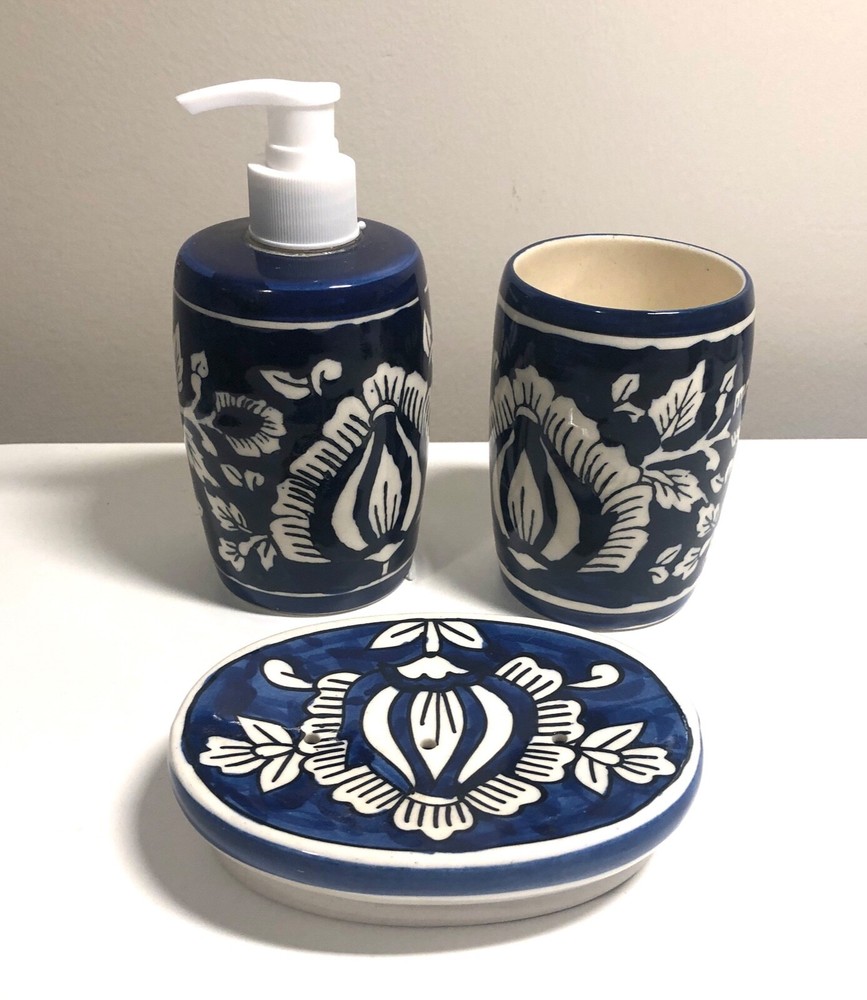 3-piece Glazed Ceramic Bathroom Accessory Set, Open Box