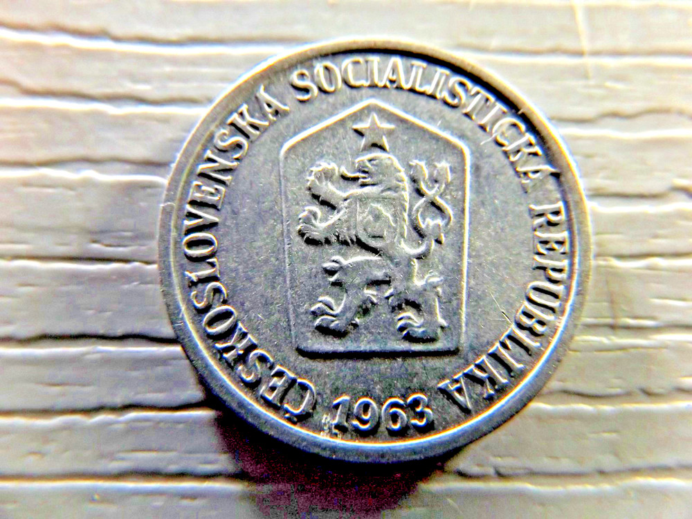 CZECHOSLOVAKIA 1963 10 Haleru
